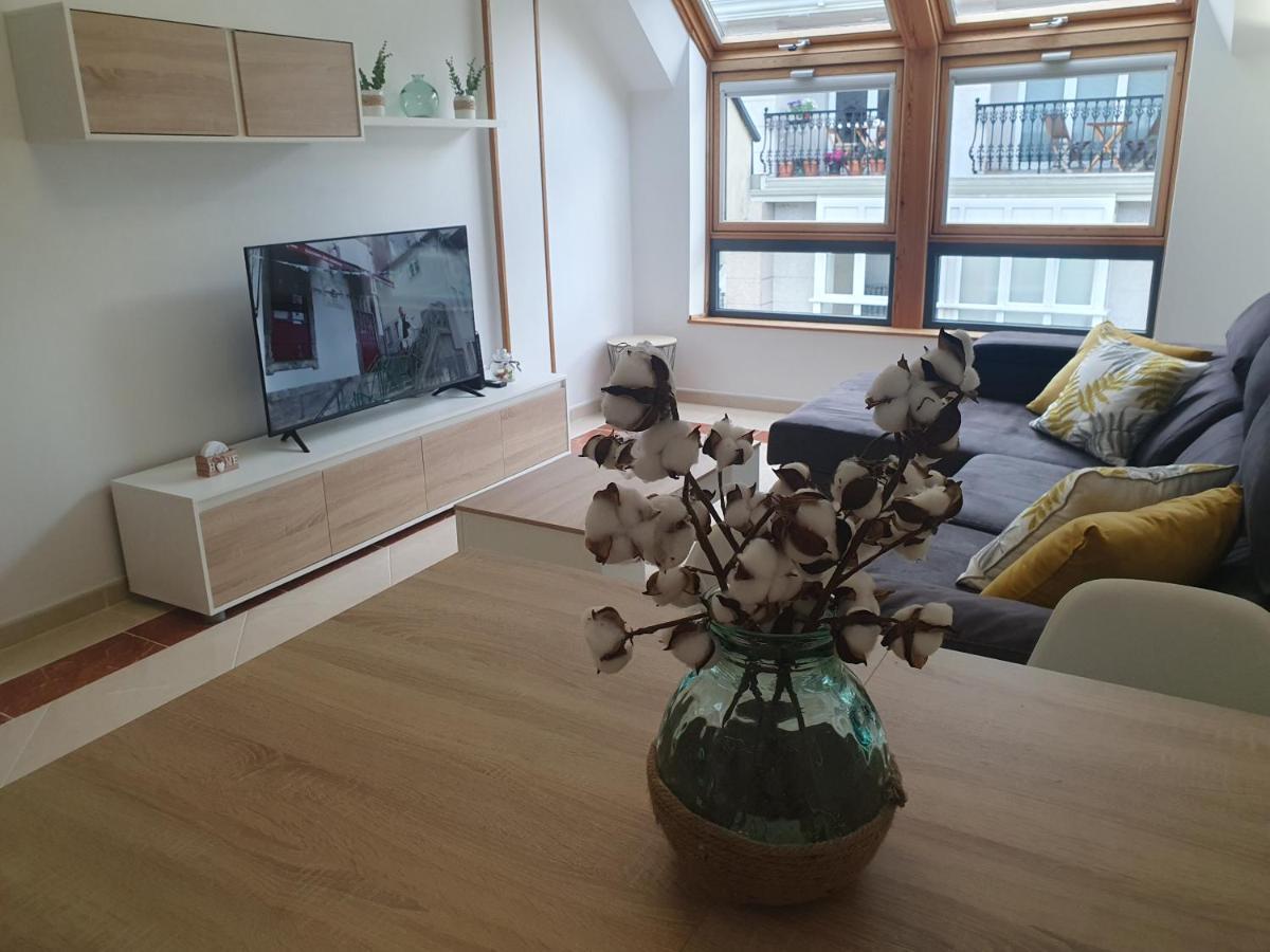 Miramar Apartment Viveiro Bagian luar foto