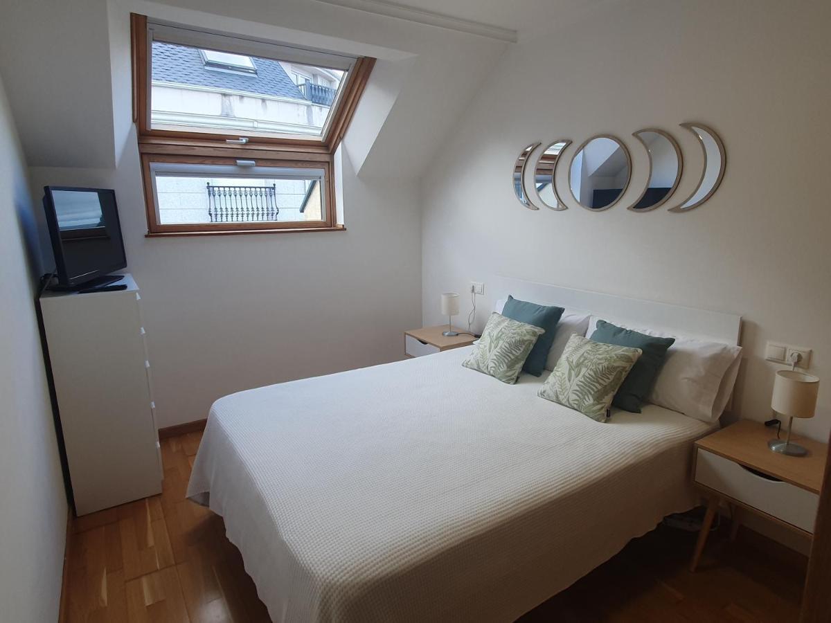 Miramar Apartment Viveiro Bagian luar foto