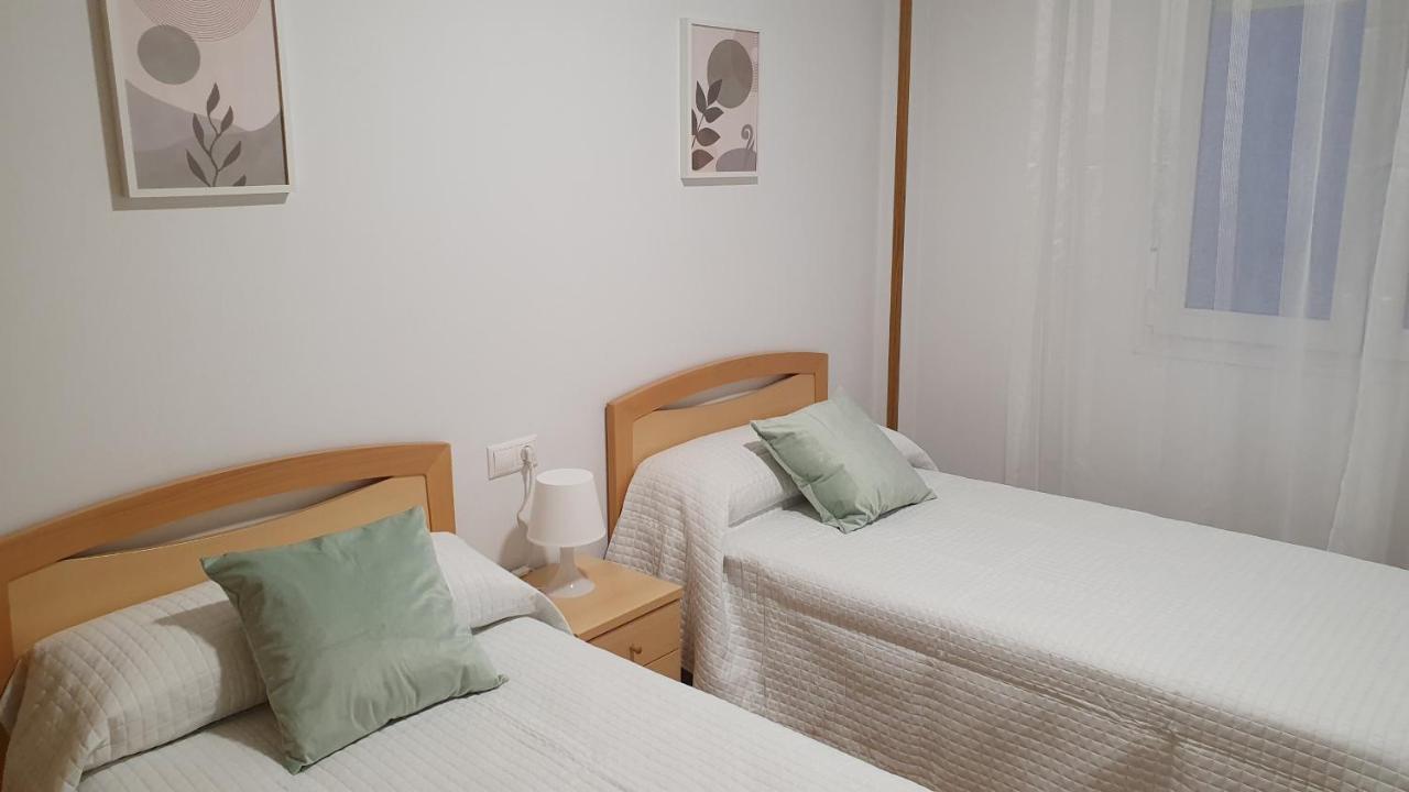Miramar Apartment Viveiro Bagian luar foto